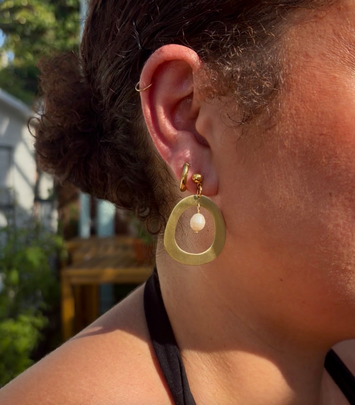 Mia Pearl Gold Drop Earring