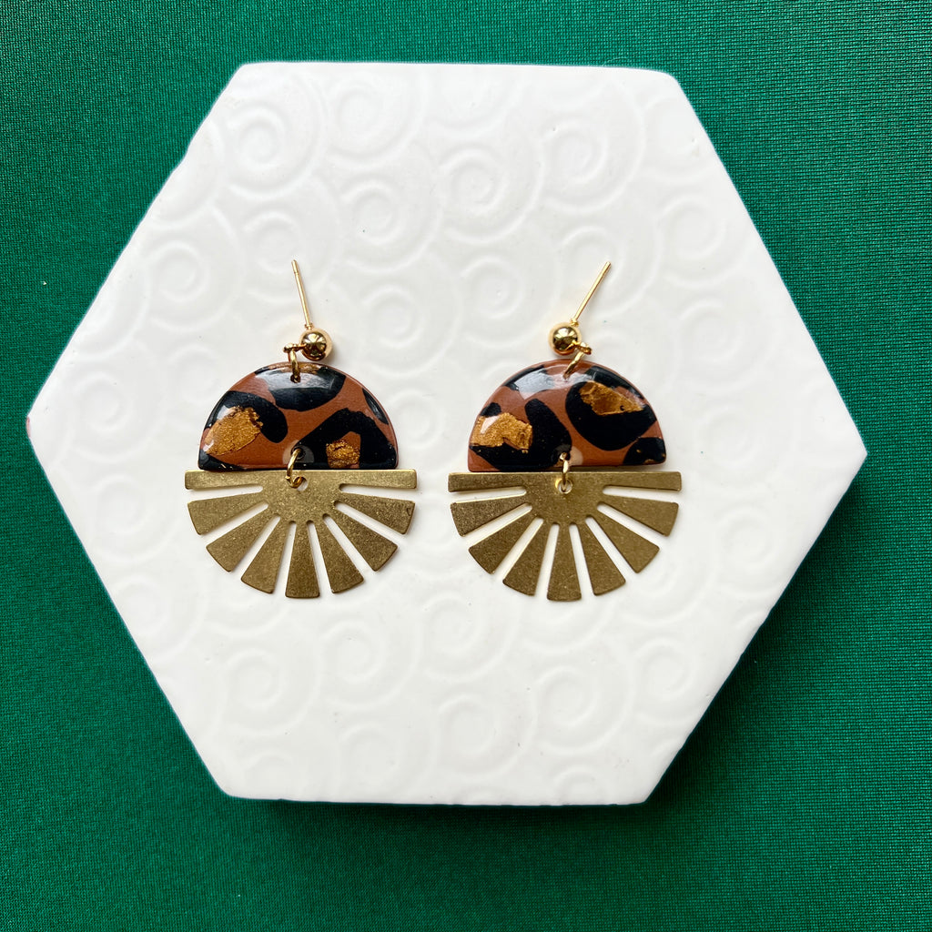 Indie leopard Brass Shine Half Sun Charm Ball Stud Earring