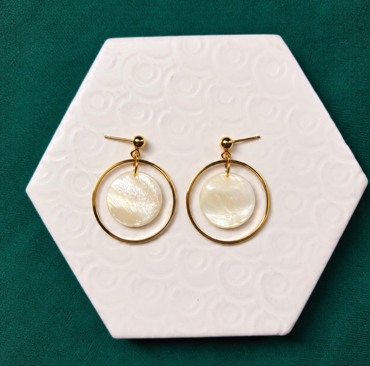 Jessie Pearl Iridescent Gold Hoop Ball Stud Earring